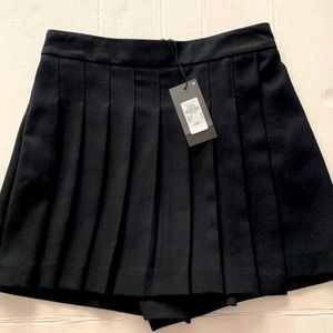 Black Skort NWT
